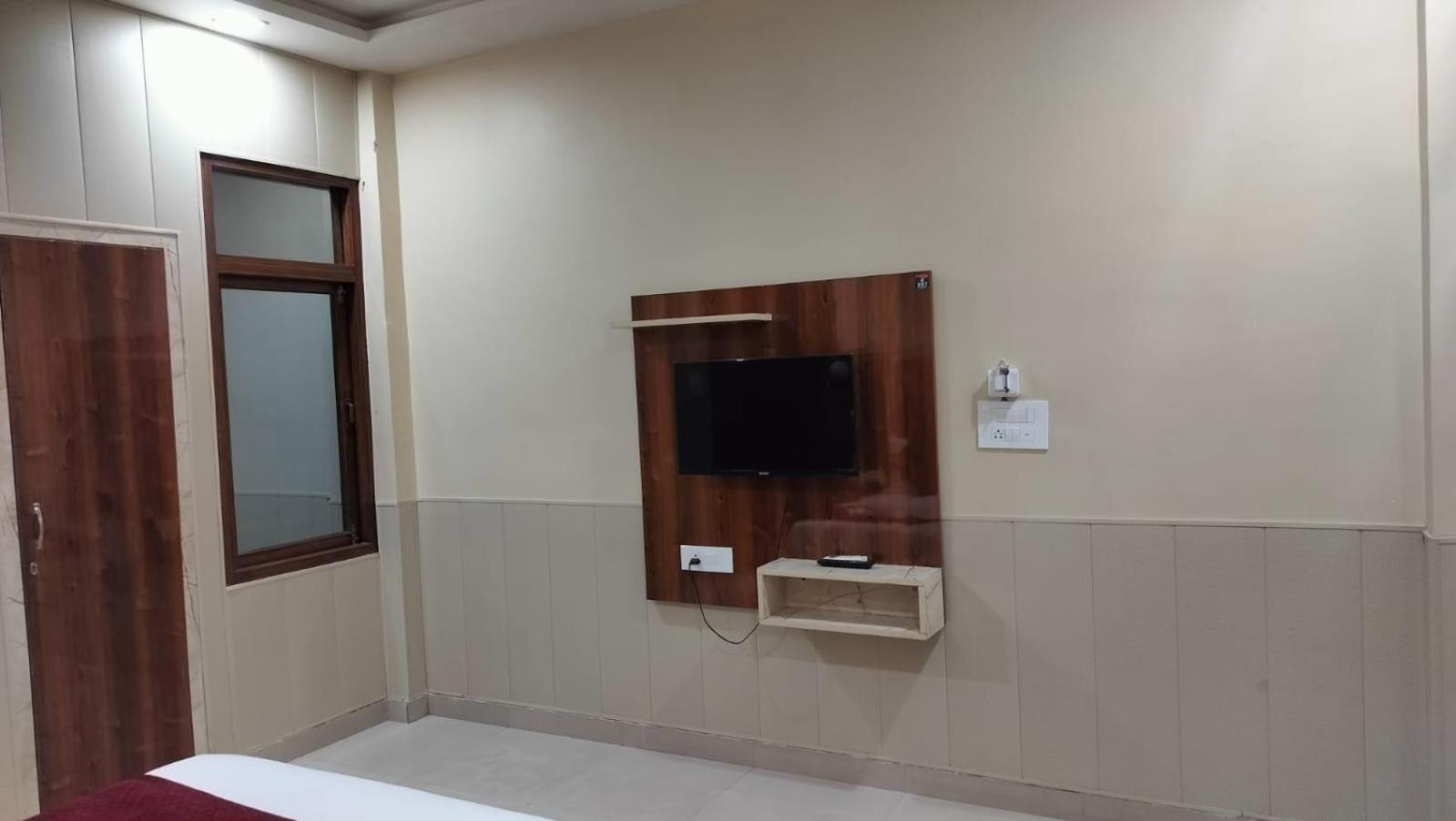 The Five Dimension Apartment อัครา ภายนอก รูปภาพ