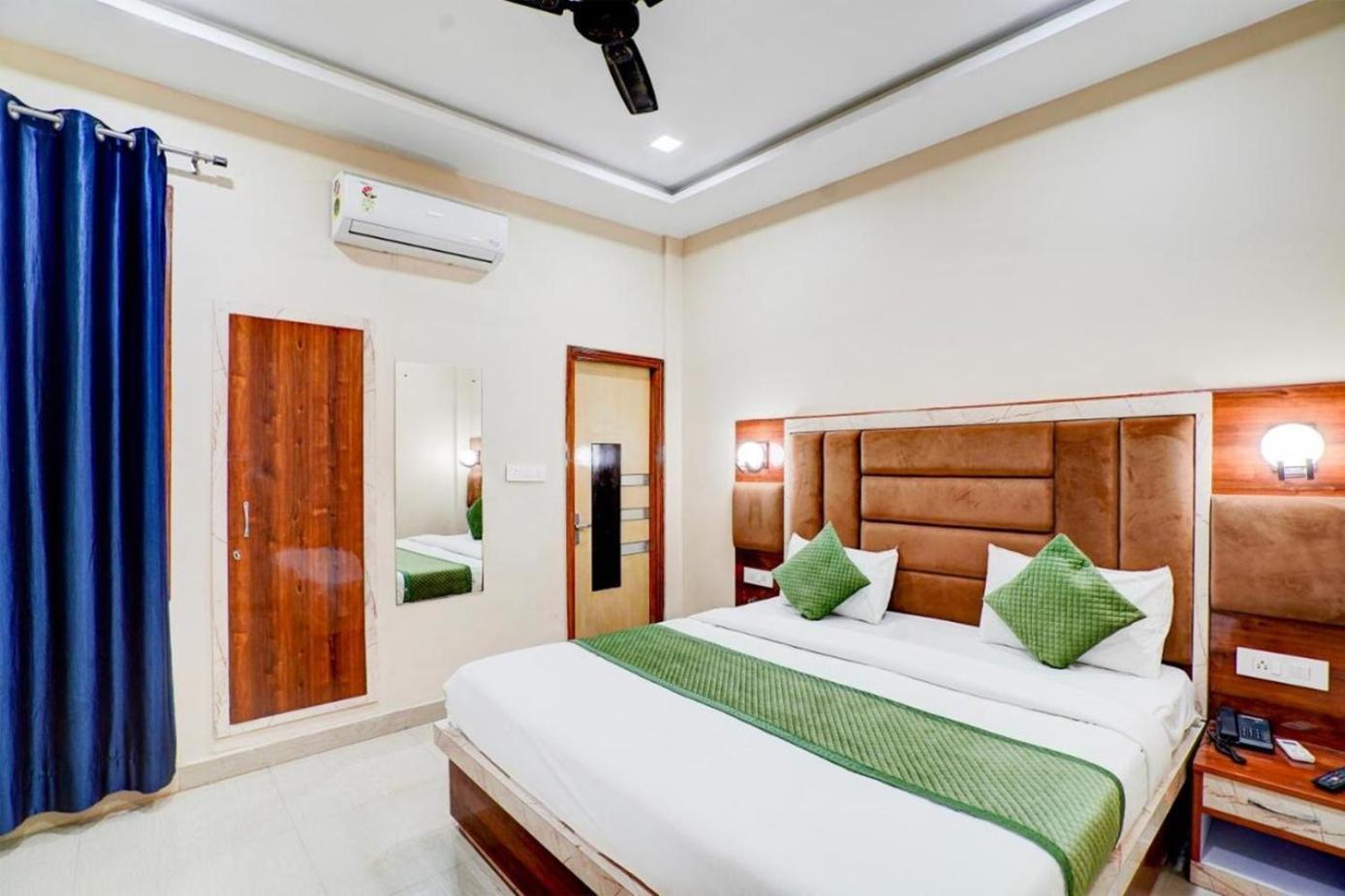 The Five Dimension Apartment อัครา ภายนอก รูปภาพ