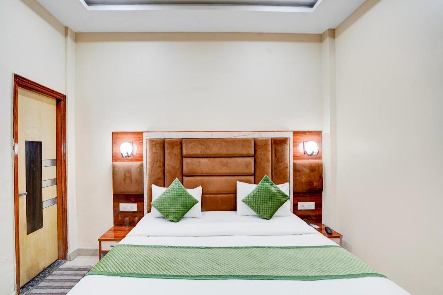 The Five Dimension Apartment อัครา ภายนอก รูปภาพ
