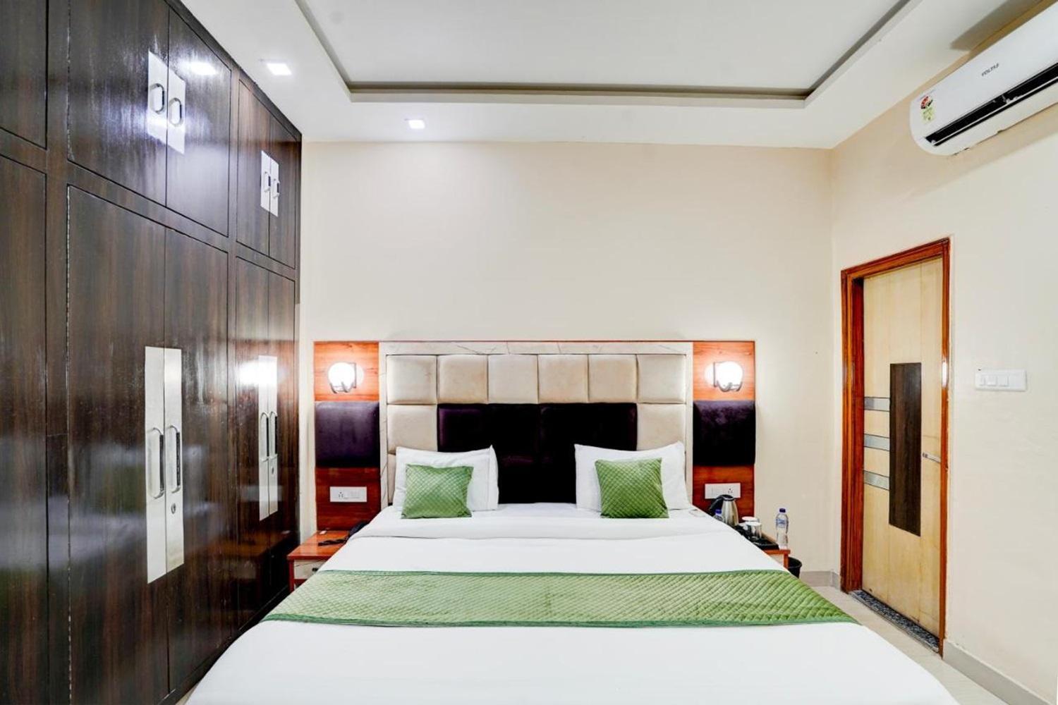 The Five Dimension Apartment อัครา ภายนอก รูปภาพ